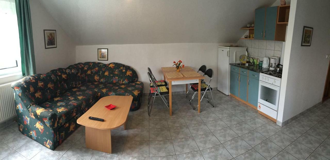 Frankie Holiday Apartment III. Balatongyörök Dış mekan fotoğraf